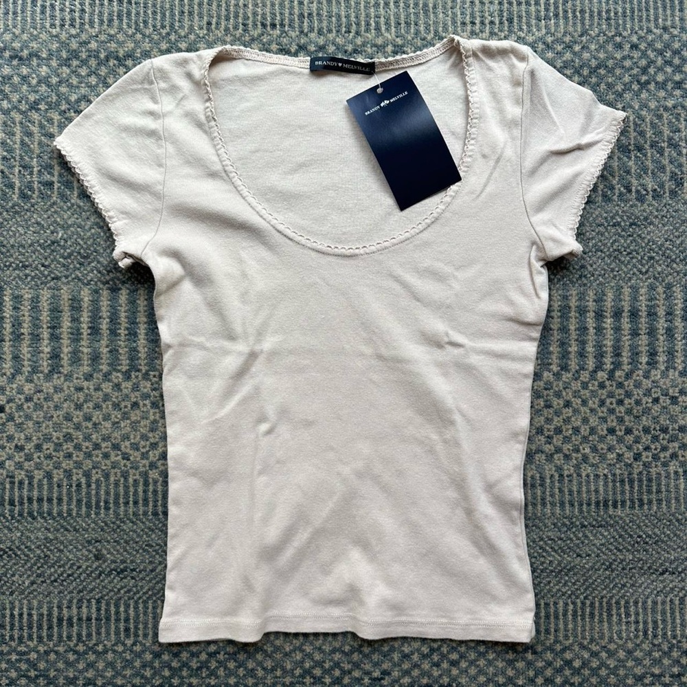 NWT Light Cream Short Sleeve Brandy Melville Ivonne Top - Picture 4 of 7